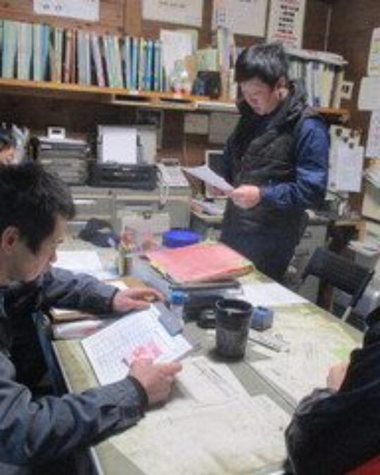 防止大型车辆车轮脱落事故